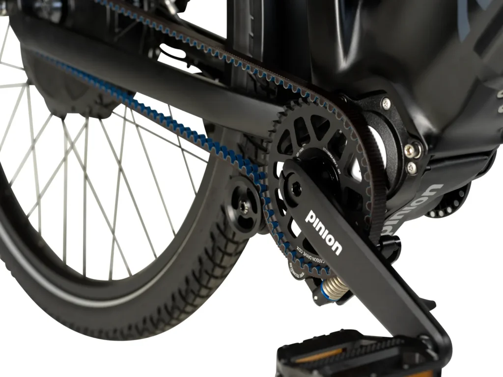 AureusDrive PowerDrive E-Bike Modell in Schwarz mit Pinion Getriebe für den Riemenantrieb.