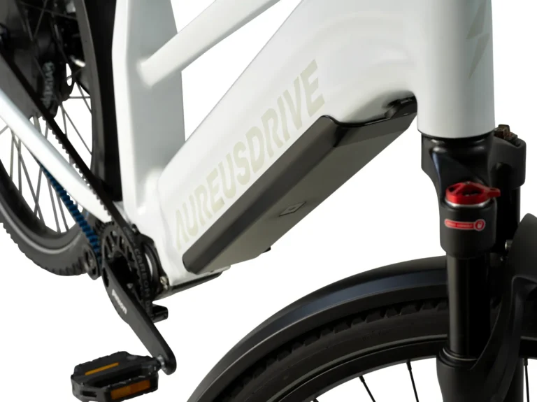 AureusDrive PowerDrive E-Bike Modell mit 1440Wh Batterie welche optisch im Rahmen integriert ist.