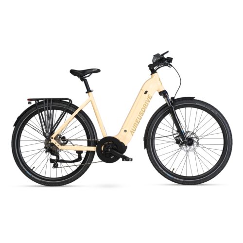 AureusDrive DailyDrive E-Bike Apricot mit tiefem Einstieg und Kettenantrieb.